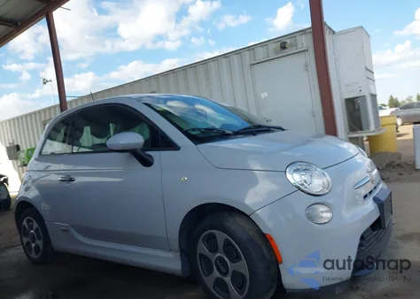 2017 Fiat 500 Battery Electric из США, поврежденный, VIN 3C3CFFGEXHT530091